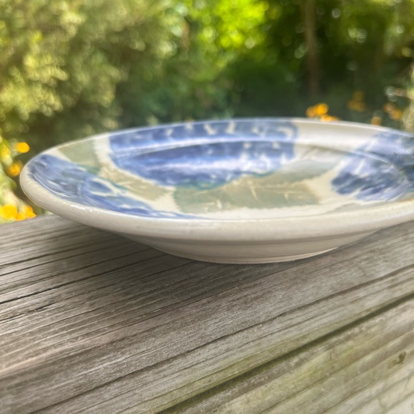 Cape Cod Chatham Pottery Hydrangea Plate 8” Width X 1.5” Height - Picture 10 of 16